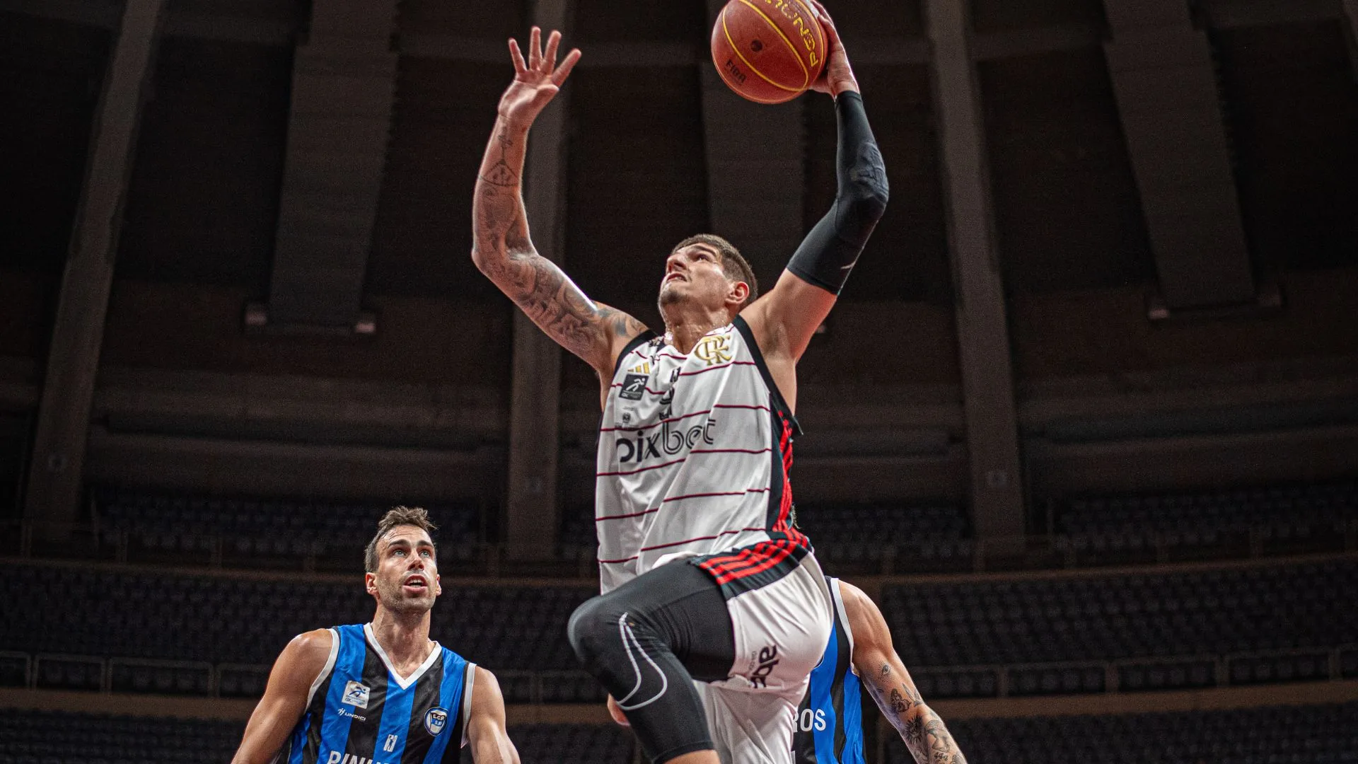 Pinheiros x Flamengo: saiba onde assistir ao jogo do Mengão pelo NBB