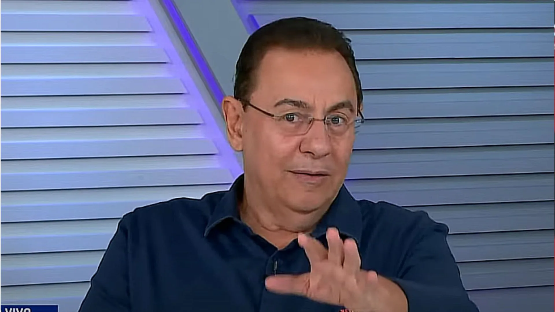 Flávio banca nova demissão de técnico no Brasileirão 2025: “Absolutamente perdido”