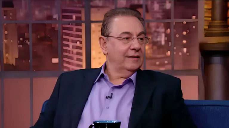 Flávio Prado detona atitude de técnico badalado: “Dá pena”