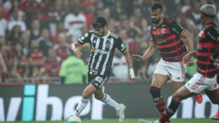 Scarpa durante Galo x Flamengo. Foto: Pedro Souza/Atlético-MG