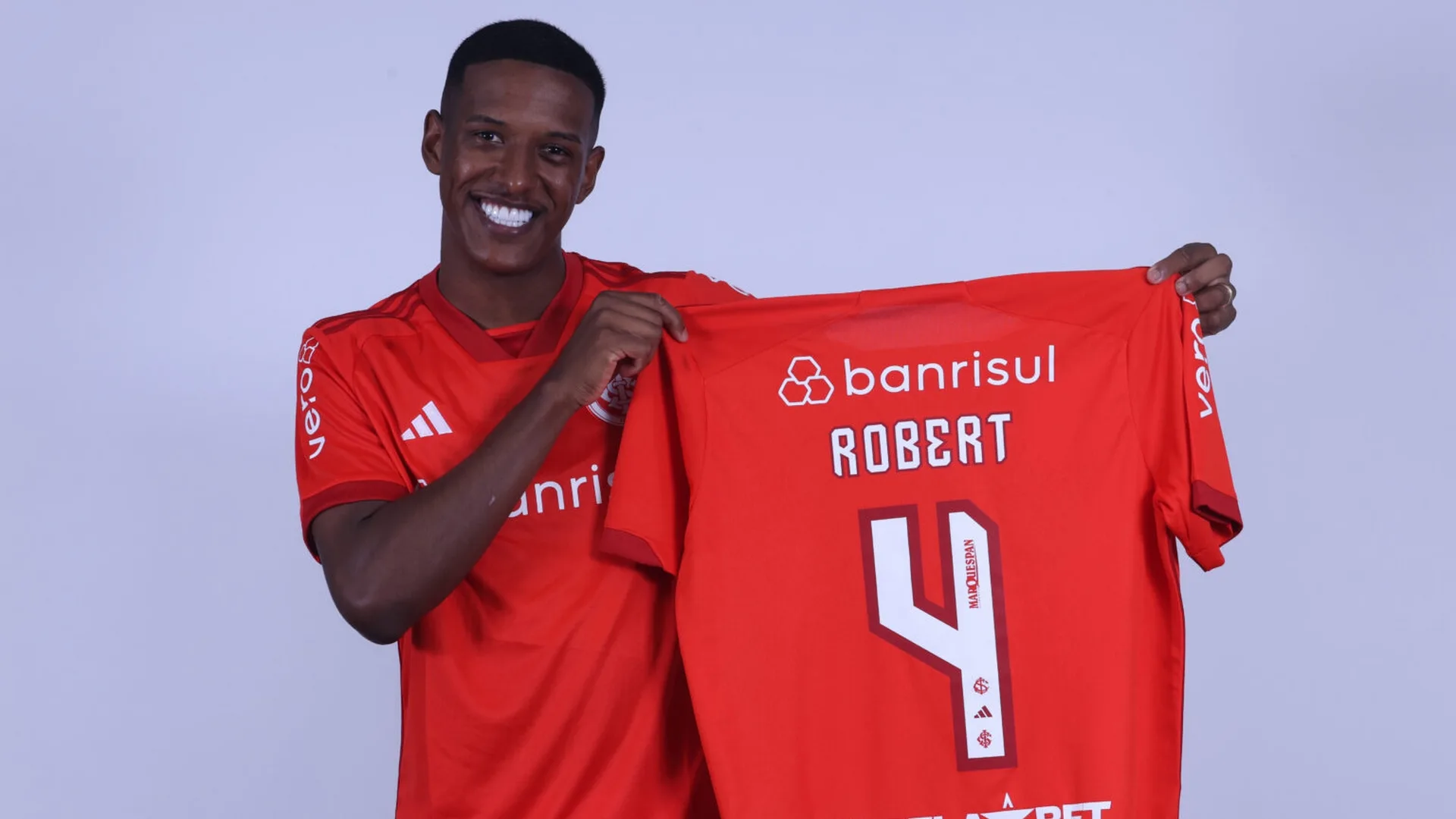 Torcedores do Internacional disparam contra Robert Renan: “Deboche”