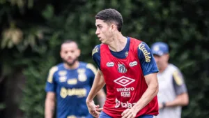 Botafogo acerta com Santos ‘troca’ entre Jair e Tiquinho Soares; saiba detalhes