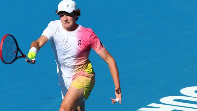 João Fonseca perde nos detalhes e fica fora do Australian Open