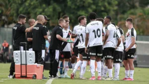 Vasco hoje: veja a provável escalação contra o Bangu pelo Campeonato Carioca 2025 