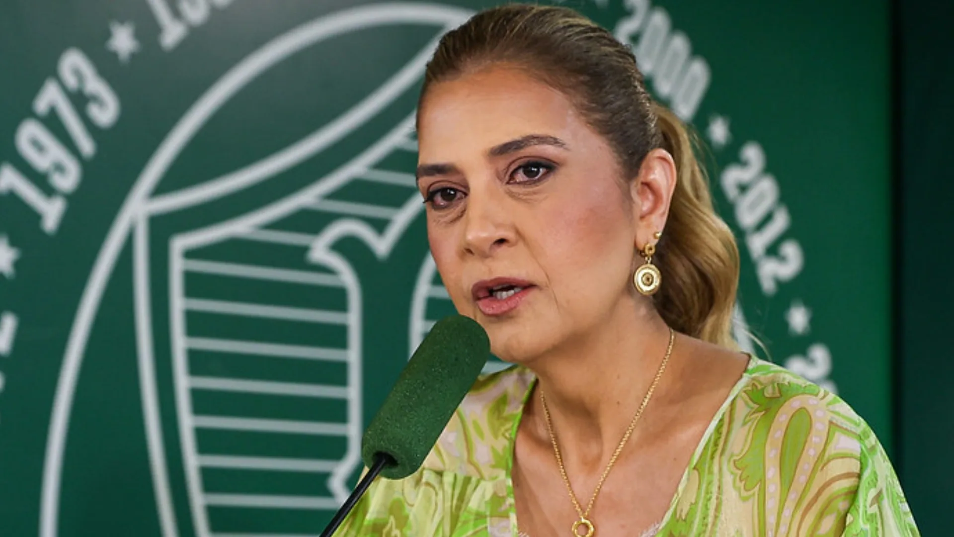 Leila Pereira, do Palmeiras, diz que Dudu a ofendeu por ser mulher e fala sobre decisão de levar o caso à Justiça