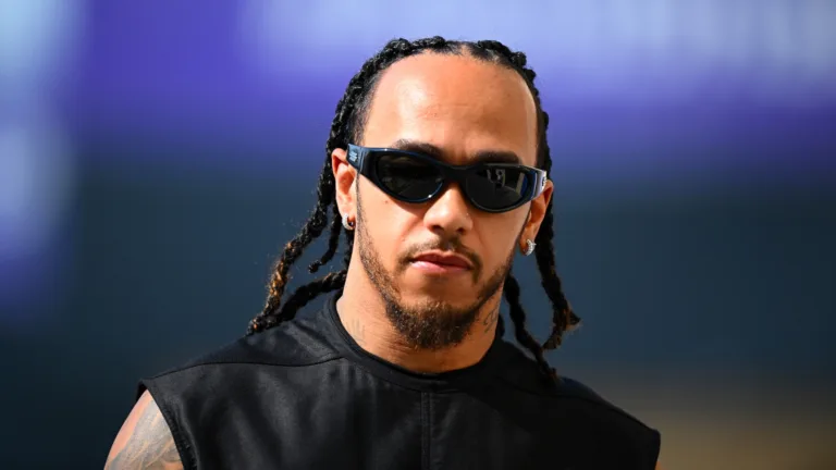 Lewis Hamilton fala sobre Michael Schumacher e elogia piloto rival na F1: “Muito respeito” 