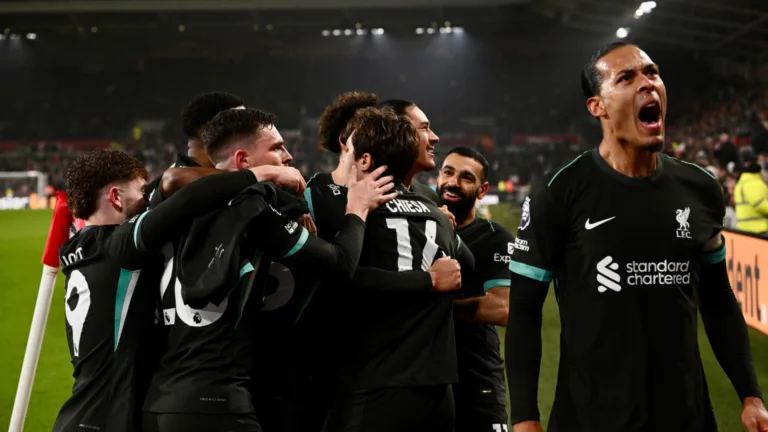 Liverpool derrota Lille, segue 100% e mantém liderança da Champions League 