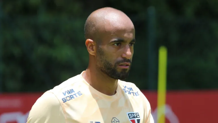 Lucas Moura, do SPFC, crava melhor goleiro que enfrentou: “Embaçado” Lucas Moura, do SPFC, crava melhor goleiro que enfrentou: “Embaçado”