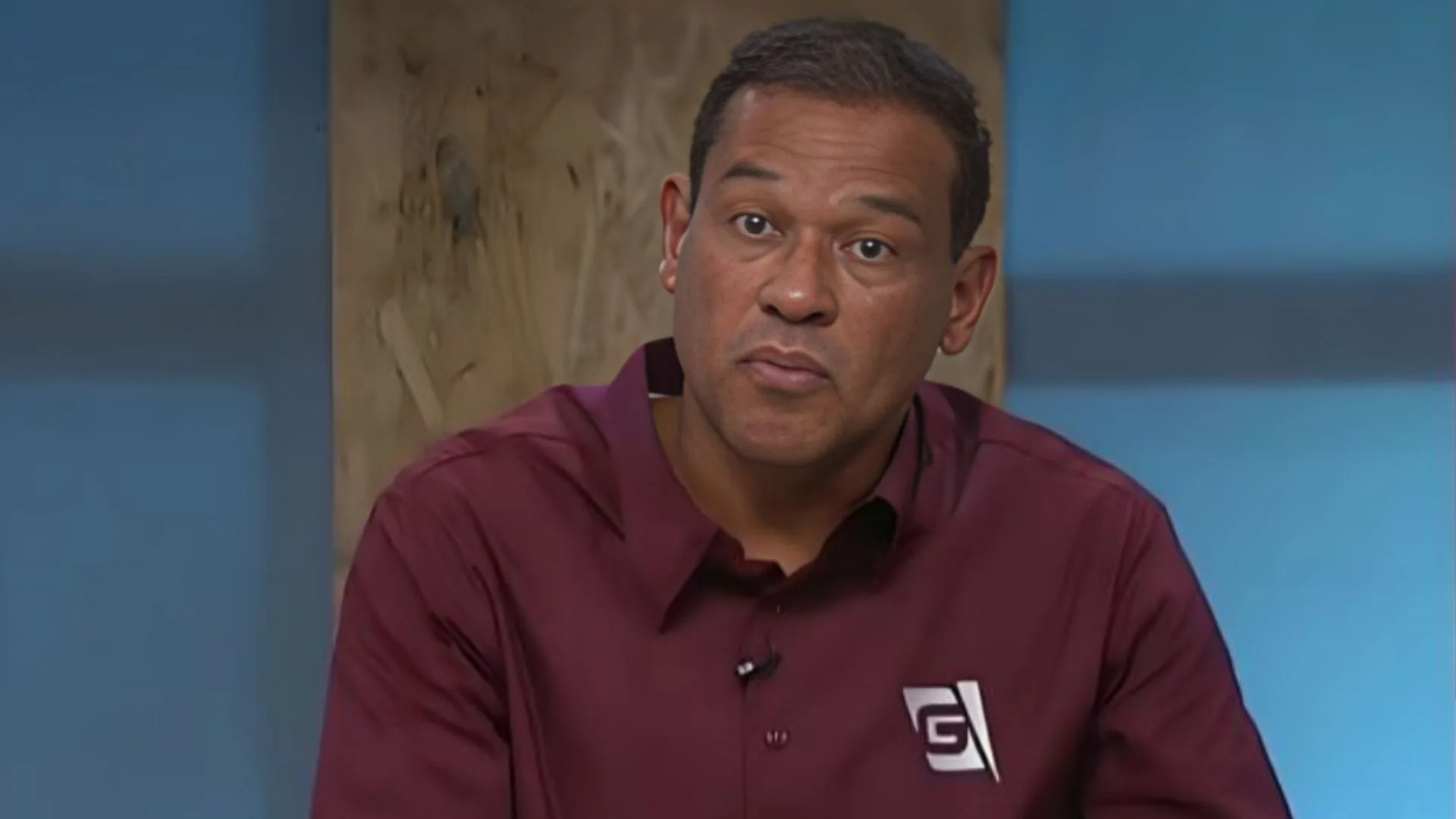 Muller elege melhor lateral-direito em atividade no Brasil: “Tem atitude”