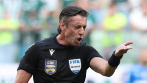 CBF profissionaliza arbitragem e define salários para árbitros no futebol brasileiro