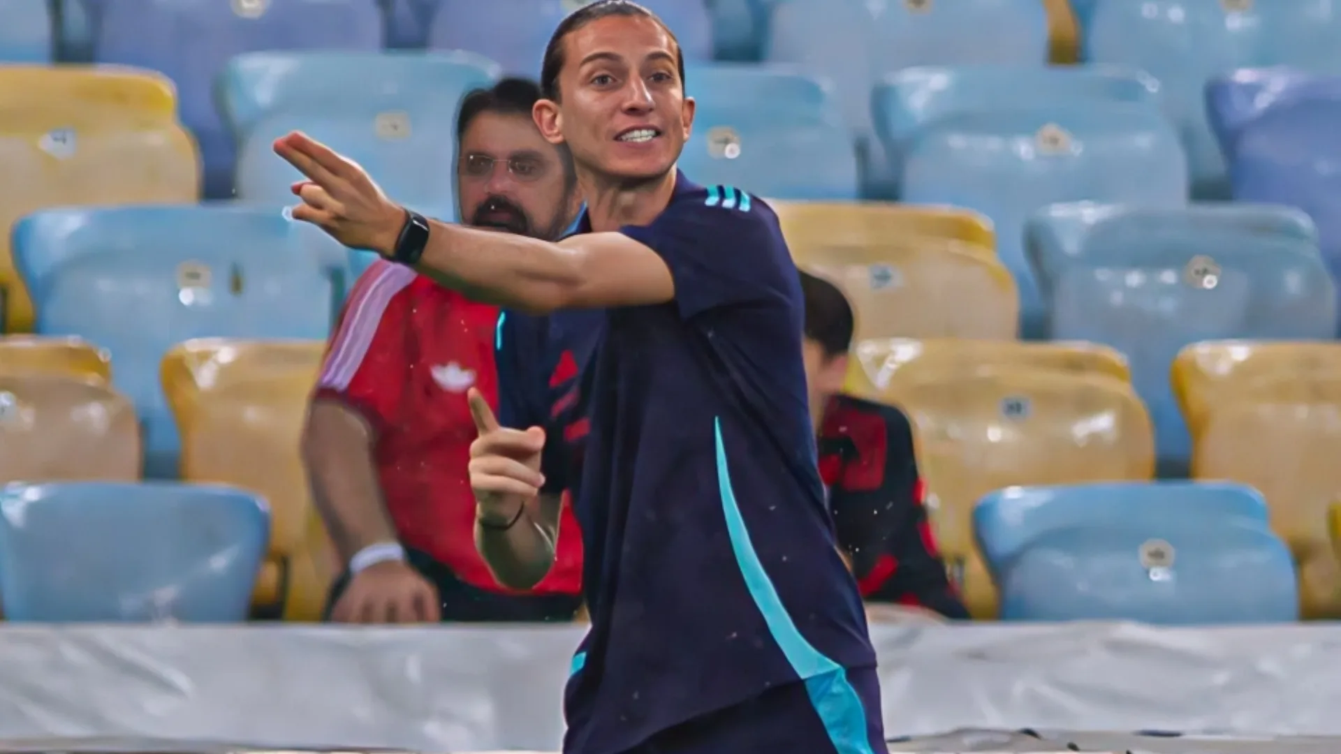 Renato Maurício Prado antecipa problema no Flamengo: “Está fora”