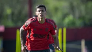 Richard Ríos relembra cláusula no contrato com o Flamengo “impossível” de cumprir