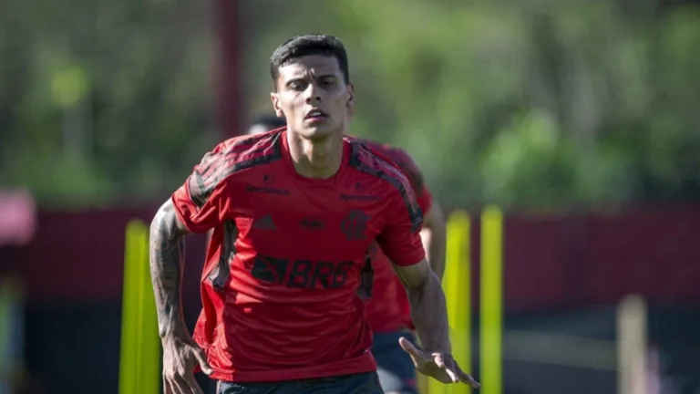 Richard Ríos relembra cláusula no contrato com o Flamengo “impossível” de cumprir
