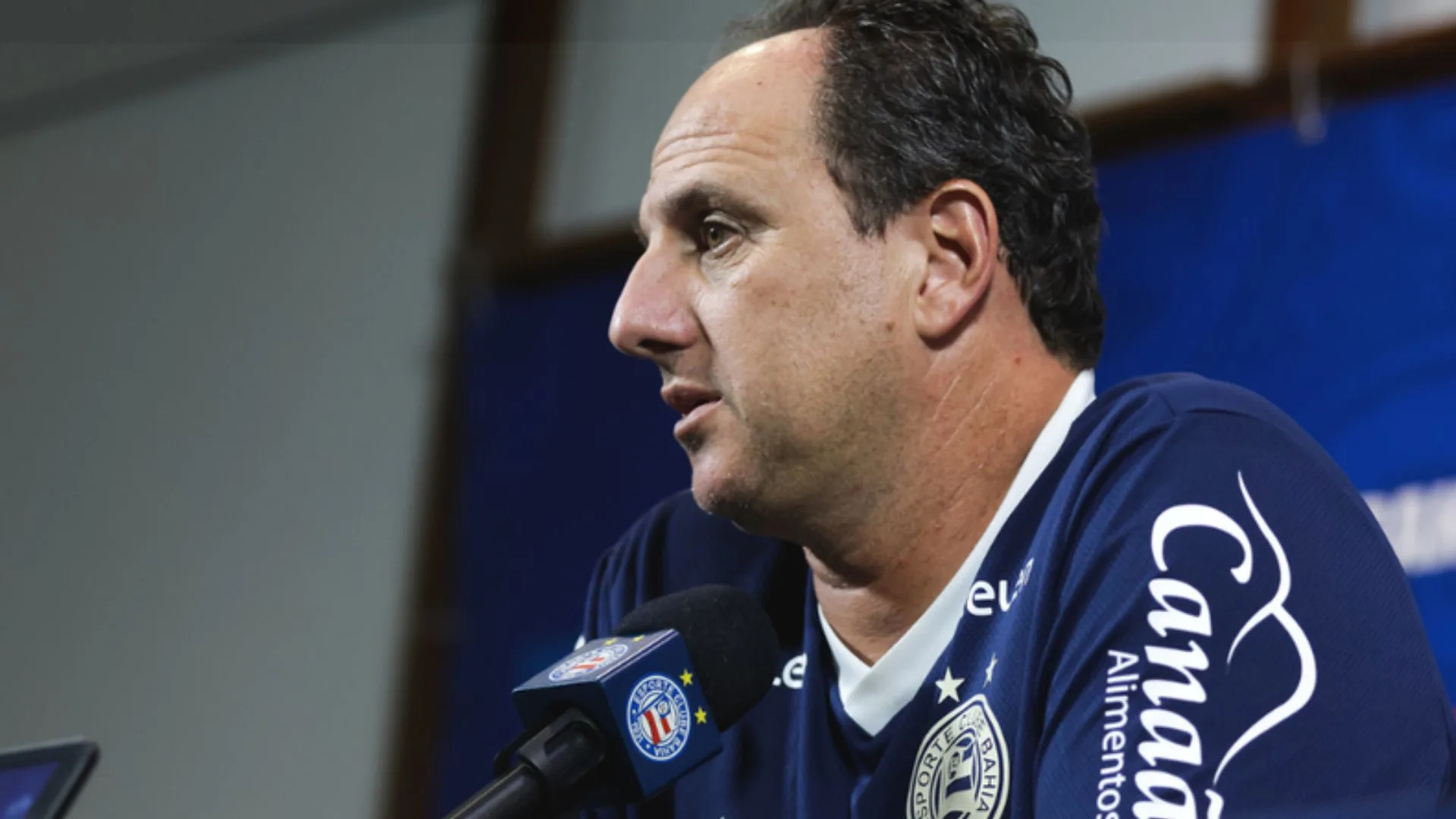 Rogério Ceni, do Bahia, elege time que pode ser referência no Brasil