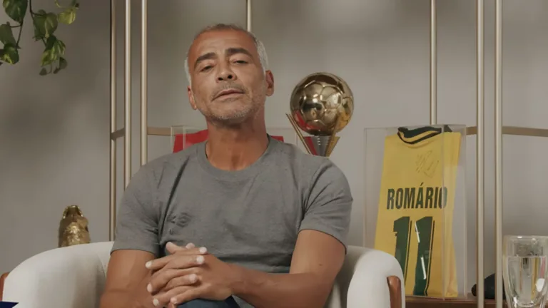 Romário esquece Flamengo e revela melhor time que jogou no Brasil