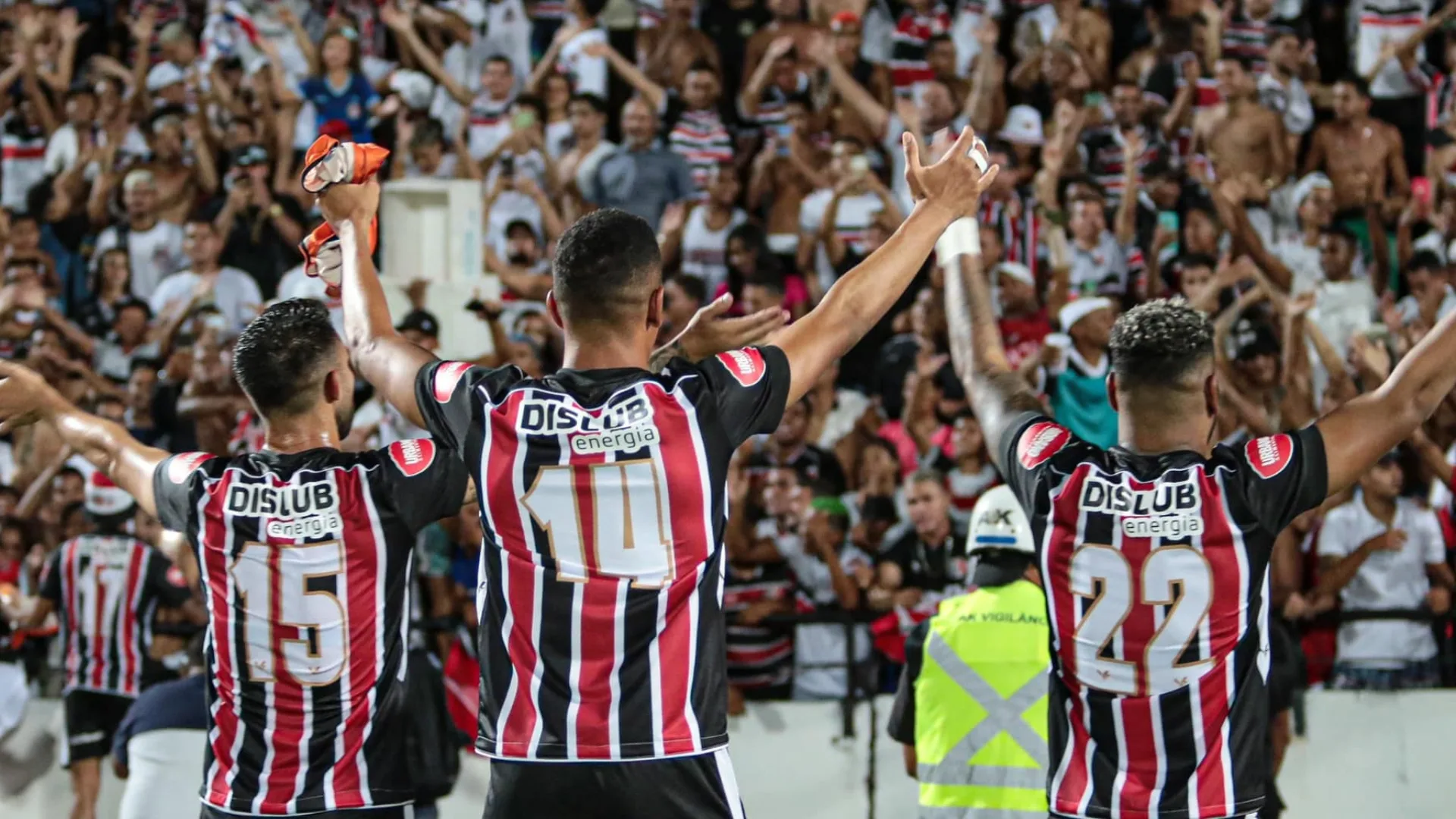 Santa Cruz x Retrô: onde assistir ao jogo do Campeonato Pernambucano
