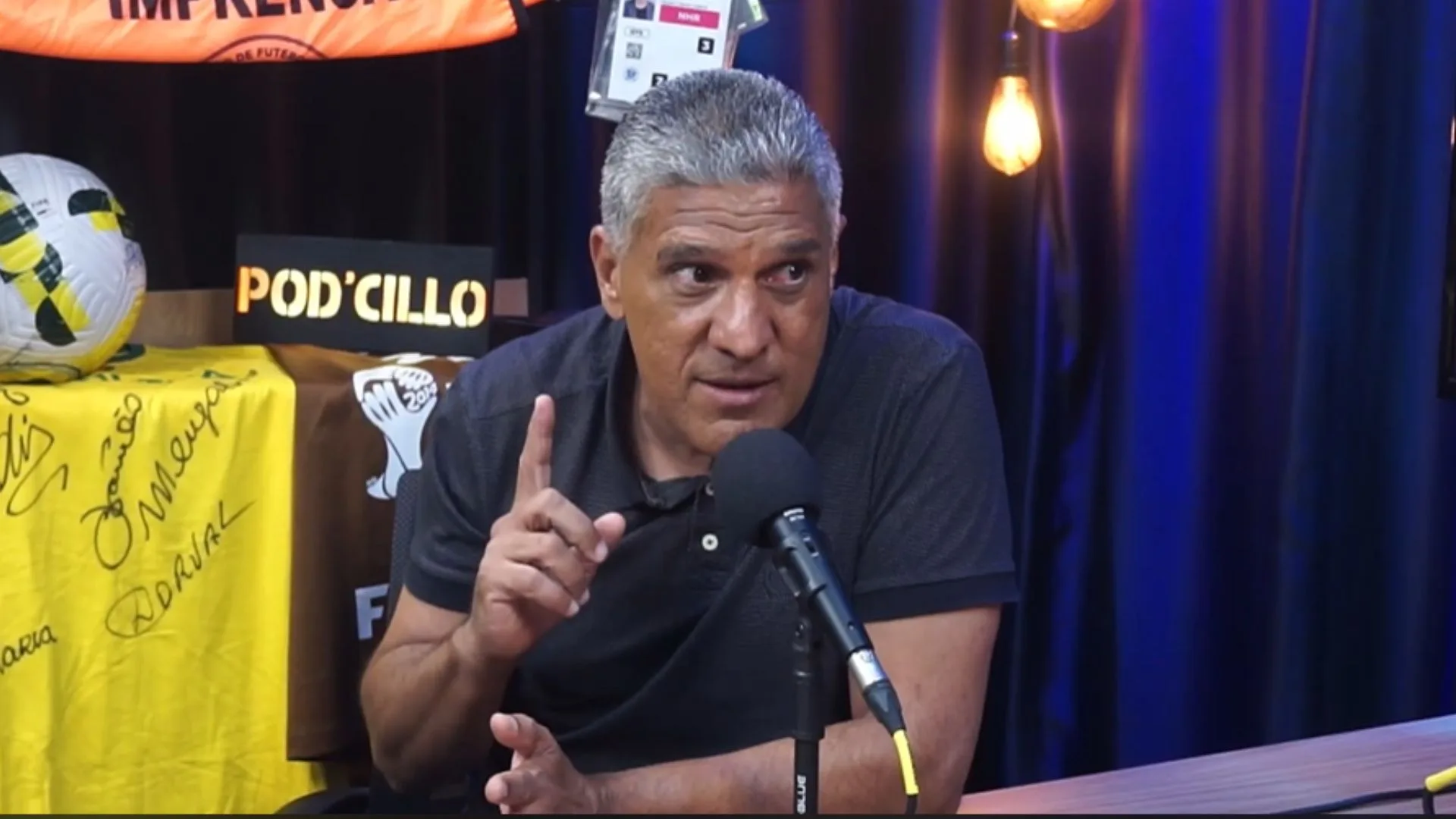 Silas elege time do Brasil que precisa “ter pés no chão” em 2025