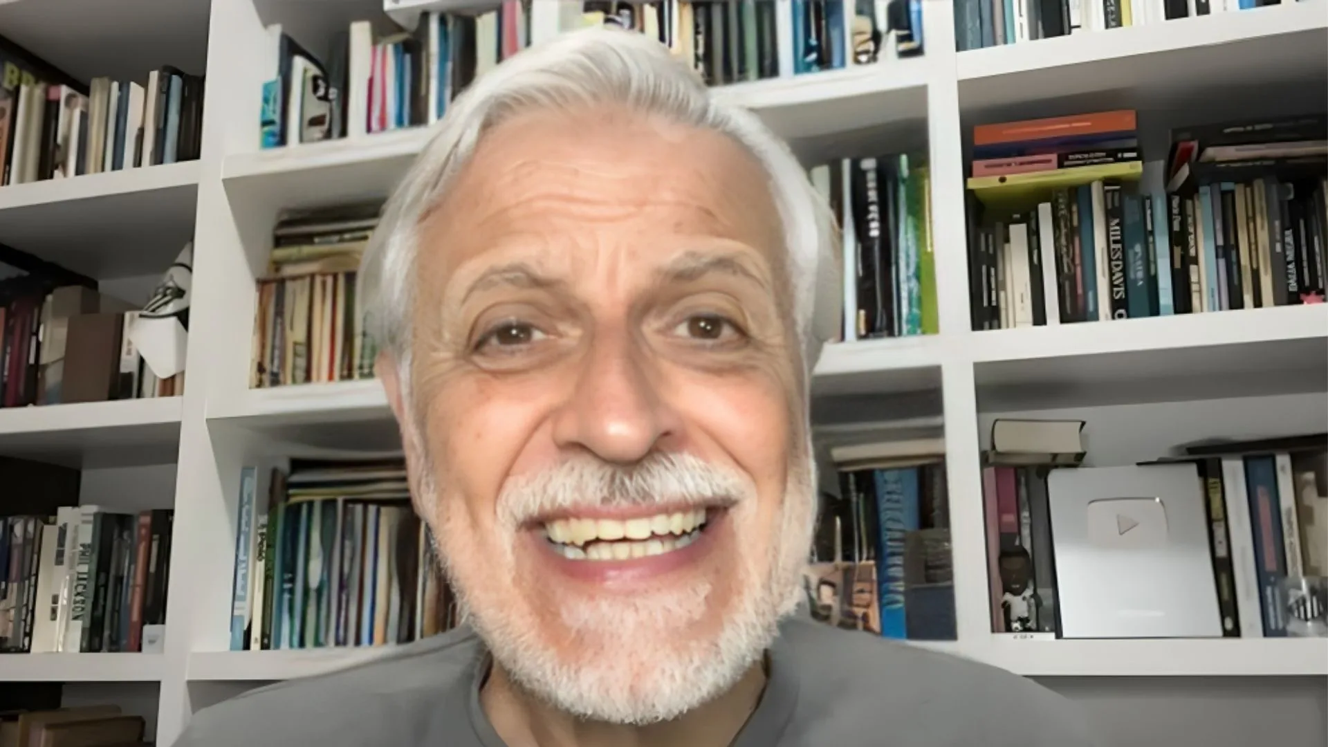 Sormani indica técnico que pode ser demitido no Brasil