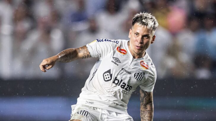 Torcedores do Santos detonam Soteldo e apoiam possível ida ao Fluminense: “Apenas 1 gol” Torcedores do Santos detonam Soteldo e apoiam possível ida ao Fluminense: “Apenas 1 gol”