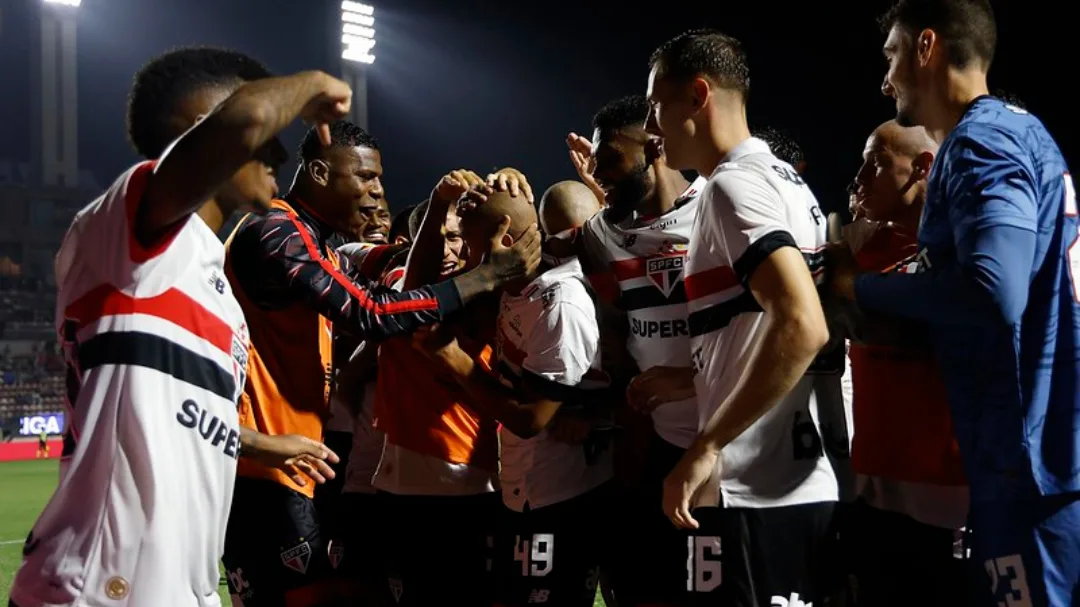 Vitor Guedes aponta jogador “claramente diferenciado” que precisa ser titular no SPFC