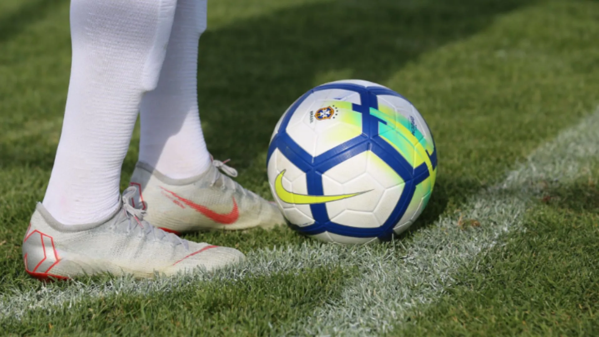 Renato Maurício Prado vê reforço badalado como incógnita em 2025: “Ninguém sabe”