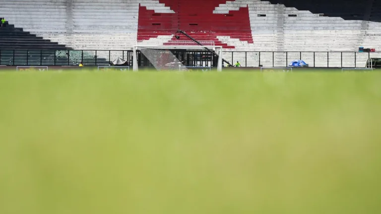 Vasco x Bangu: onde assistir ao jogo do Campeonato Carioca