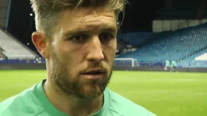 Santos tem acerto financeiro com atacante inglês e agora aguarda liberação do Sheffield Wednesday