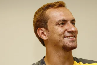 Zé Love, ex-atacante do Santos