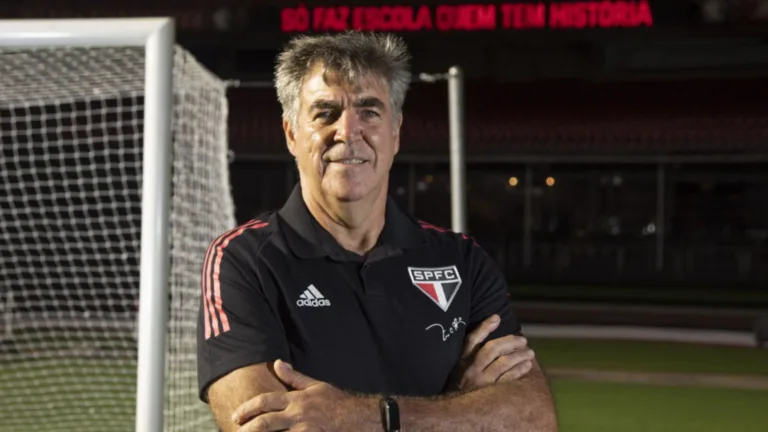 Zetti responde se foi melhor goleiro do que Taffarel, Dida e Marcos