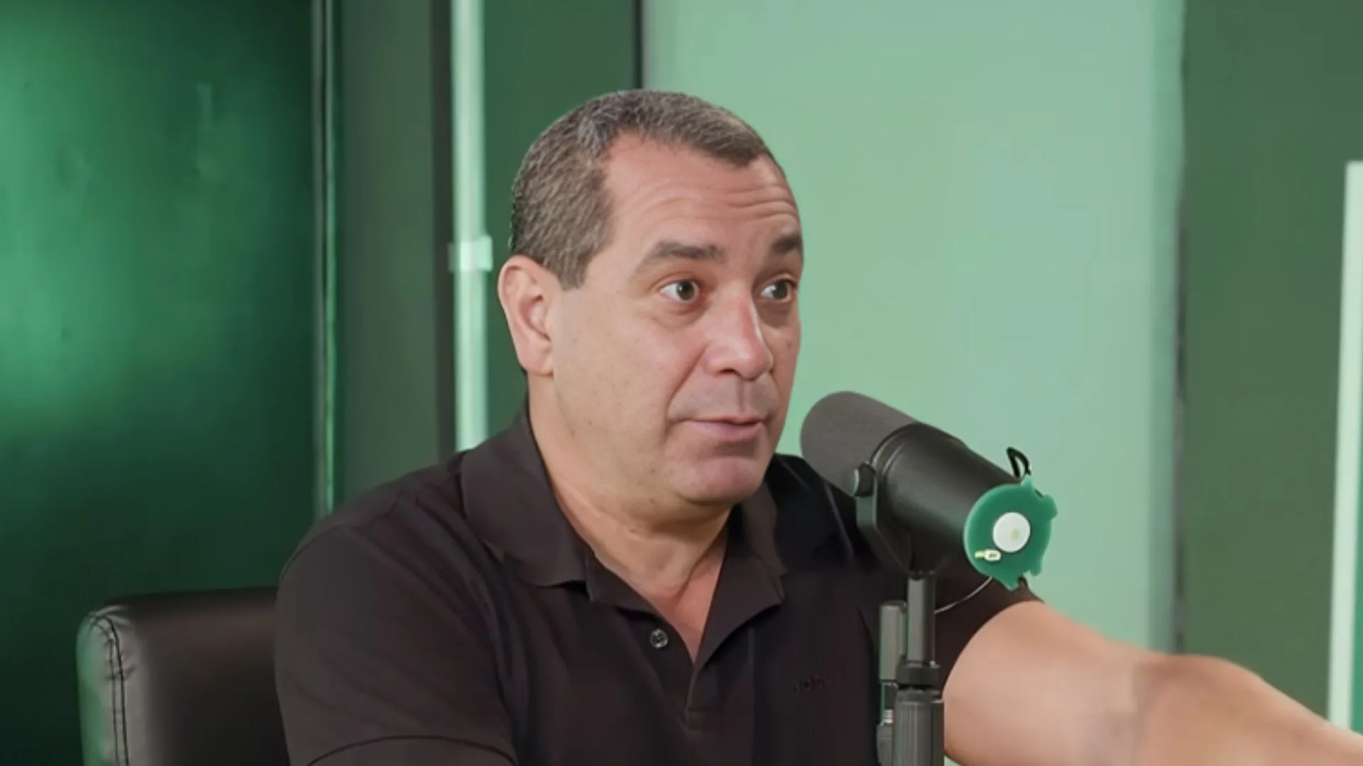 Zinho elege técnico diferenciado do futebol brasileiro: “Sou fã”