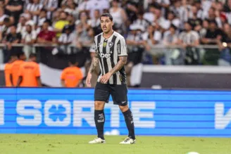 Lucas em ação pelo Botafogo