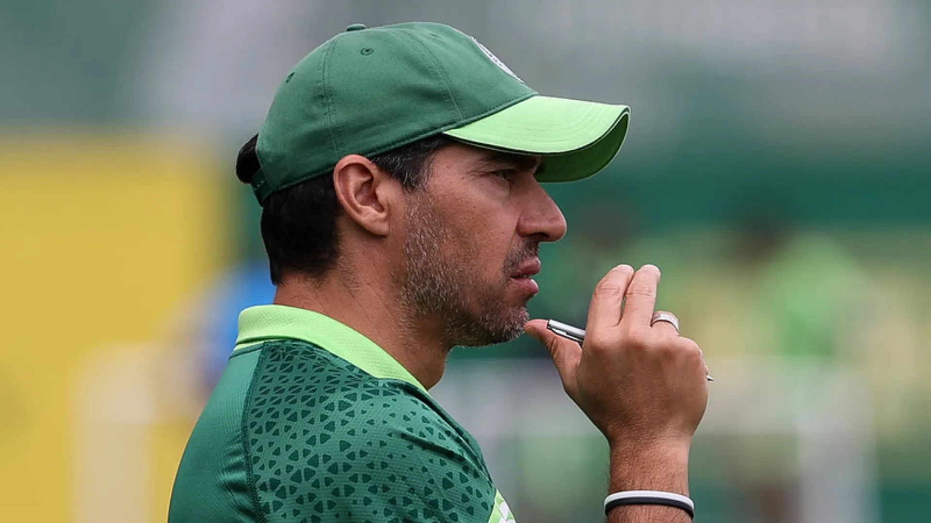 Abel muda Palmeiras hoje contra o Botafogo-SP; veja o provável time