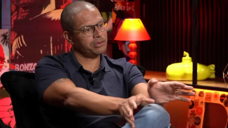 Alex, ex-Palmeiras e Cruzeiro, elege goleiro mais difícil que enfrentou: “Absurdo”