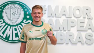 Zagueiro foi anunciado nesta sexta-feira como reforço palmeirense  (Foto: Fabio Menotti/Palmeiras/by Canon)