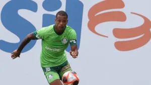 Caio Paulista perde espaço no Palmeiras e tem futuro indefinido no clube