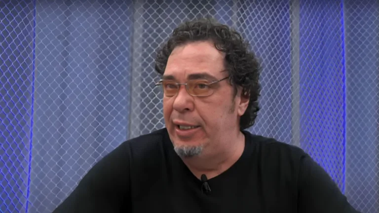 Casagrande crava time que está se ‘afundando’ no Brasil: “Vexame”