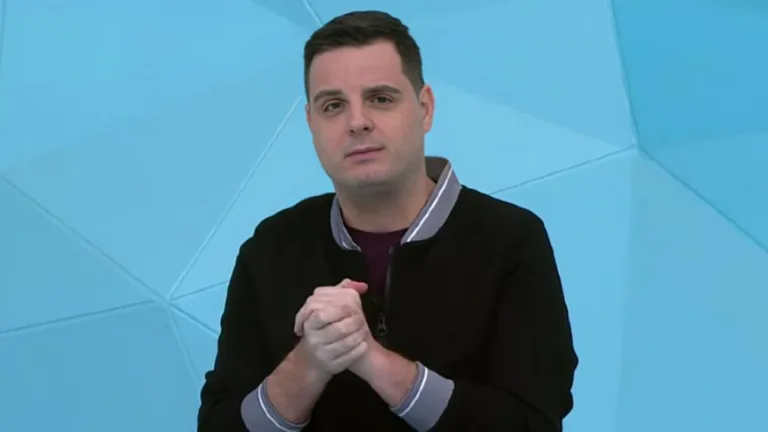 Chico Garcia aponta equipe do futebol brasileiro parecida com o Corinthians: “Tem proximidade”