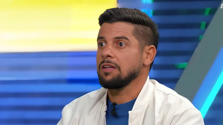 Cicinho crava time que não ganha título do Paulistão: “Não passa”