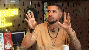 Cicinho analisa jogos das semifinais da Copa do Brasil e indica Cruzeiro campeão: “Para mim é favorito”