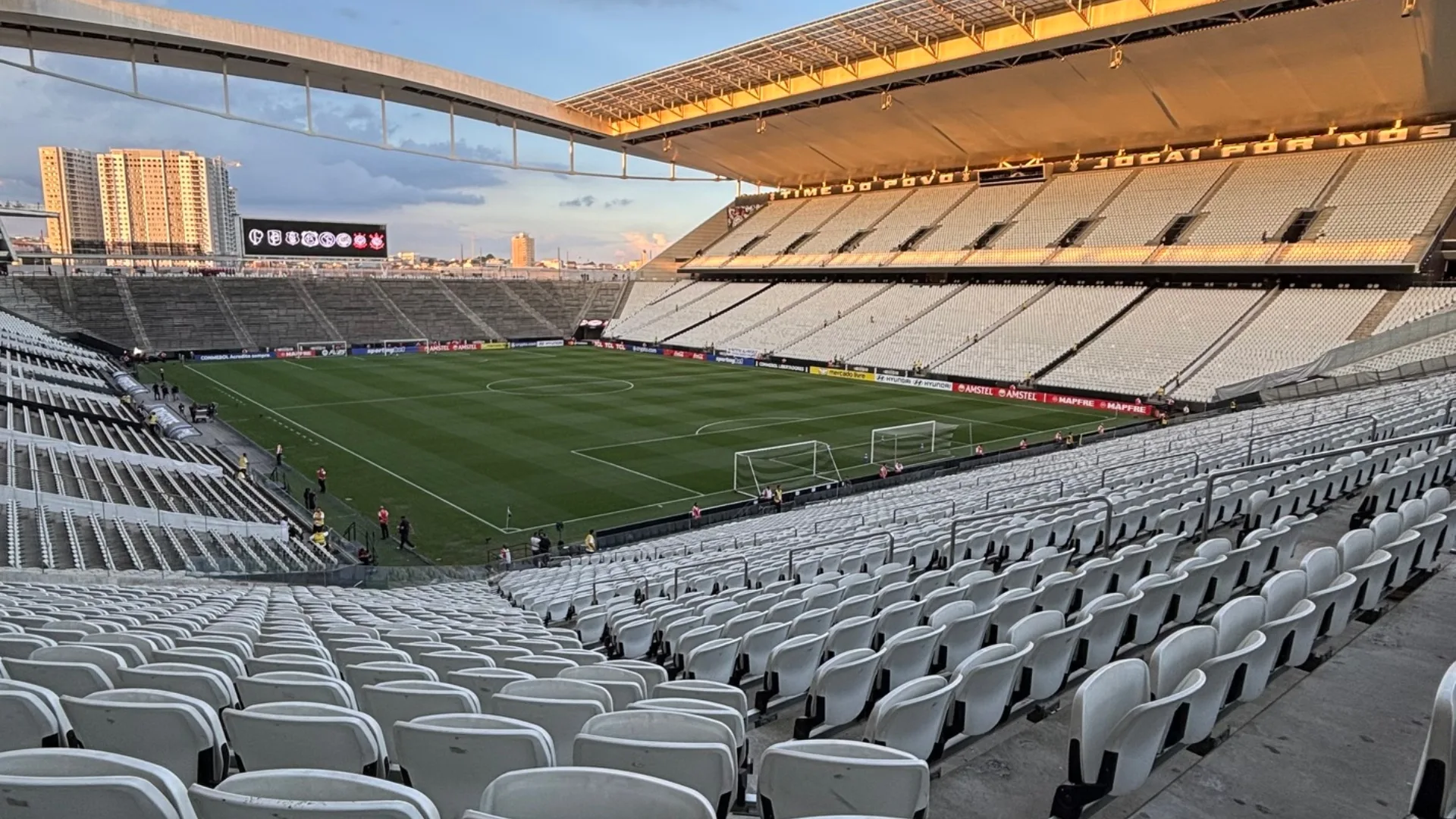 NFL explica escolha pelo estádio do Corinthians para Chargers x Chiefs: “Não foi o único que analisamos”