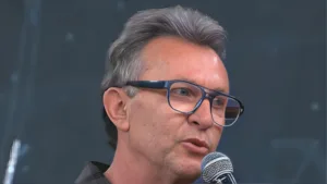 Craque Neto muda palpite e crava final do Paulistão 2025