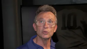 Craque Neto elege time que ‘dá aulas’ fisicamente no Brasil: “Melhorou muito”