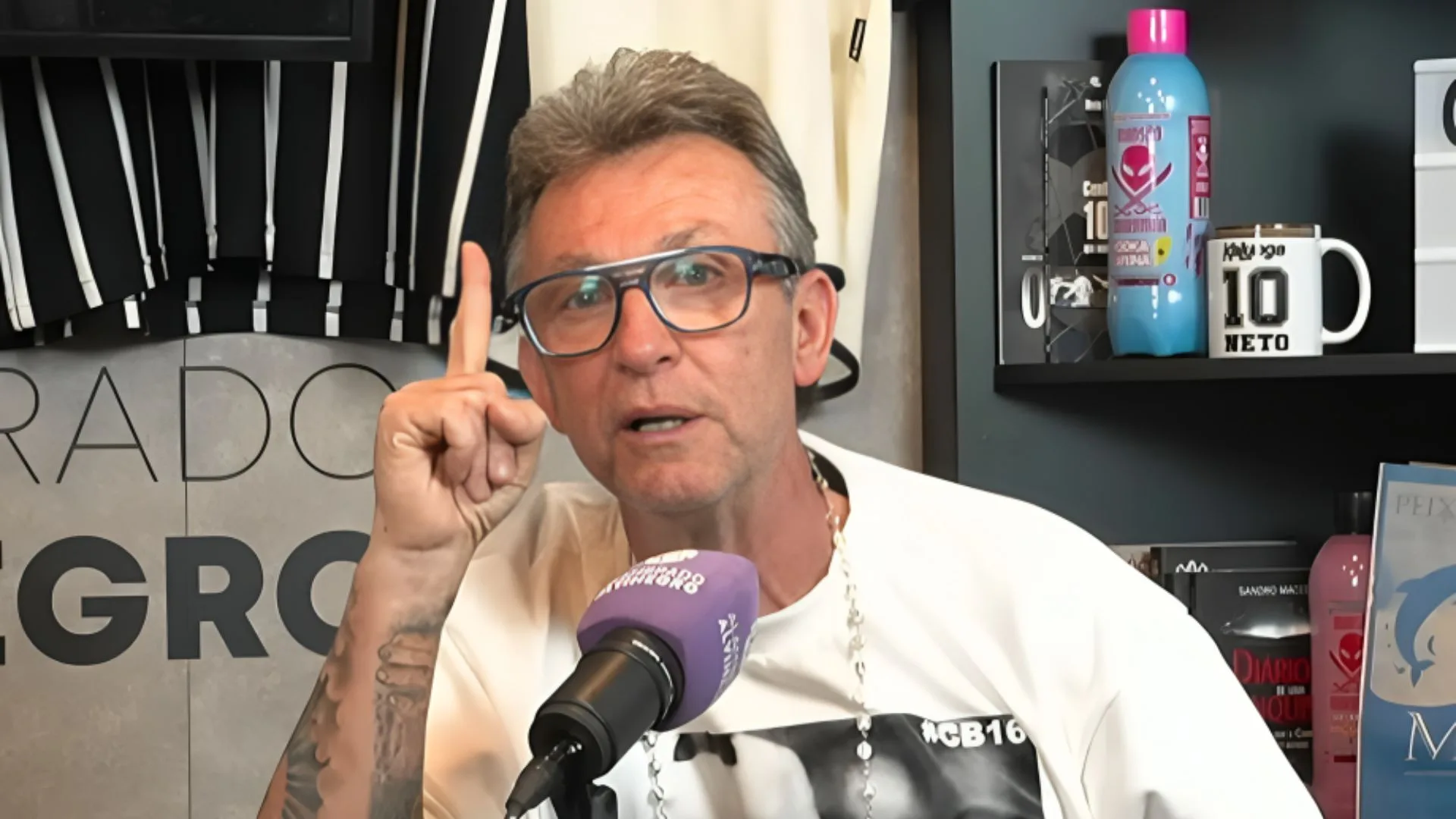 Craque Neto crava favorito para assumir a seleção: “Já tem conversas”