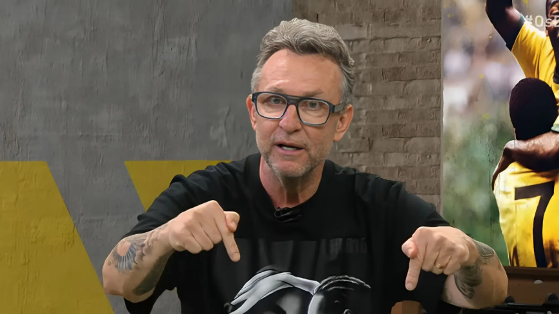 Craque Neto se antecipa e crava final do Campeonato Carioca