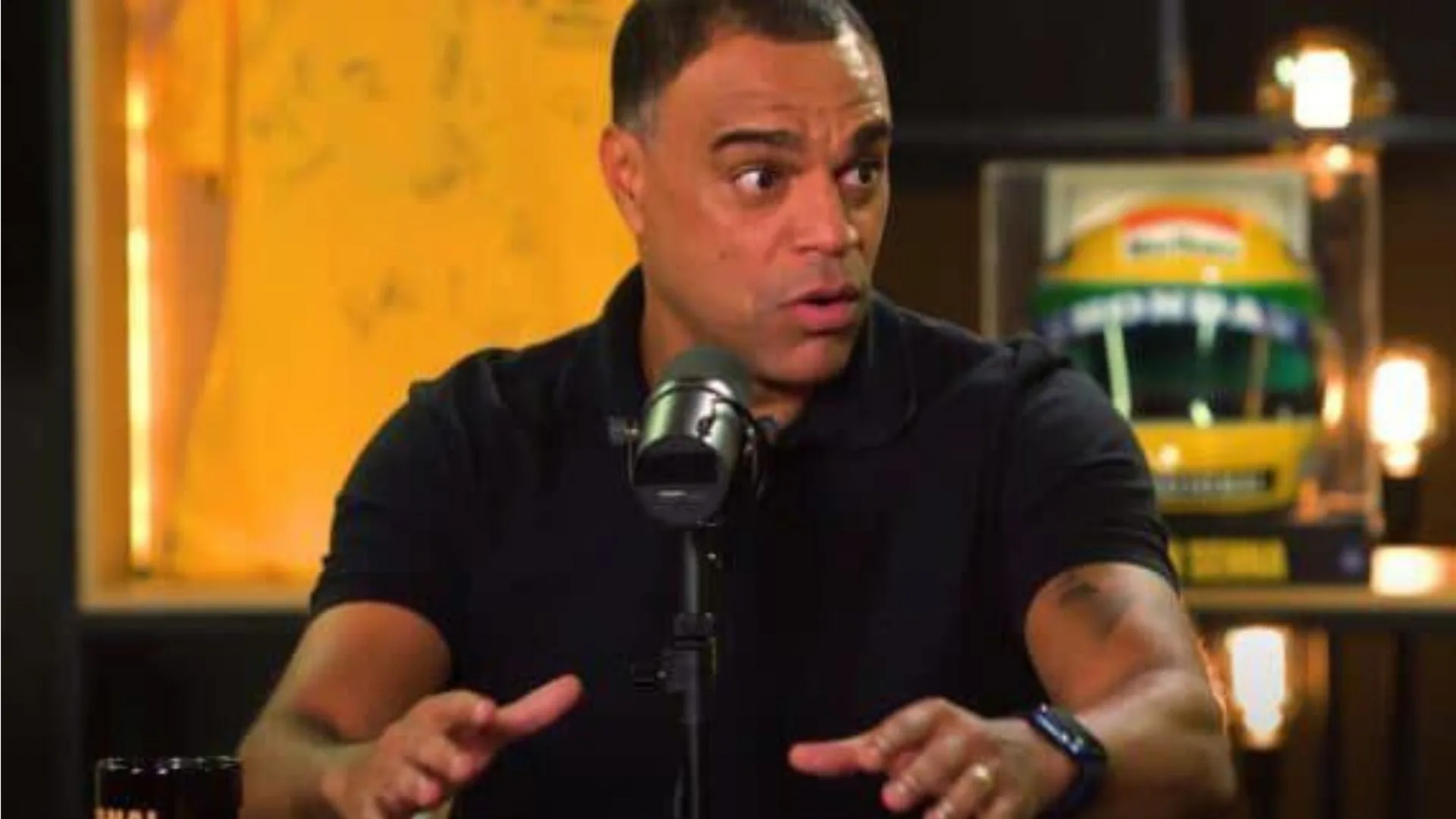 Denílson crava grandes decepções do Brasileirão 2025: “É a realidade”