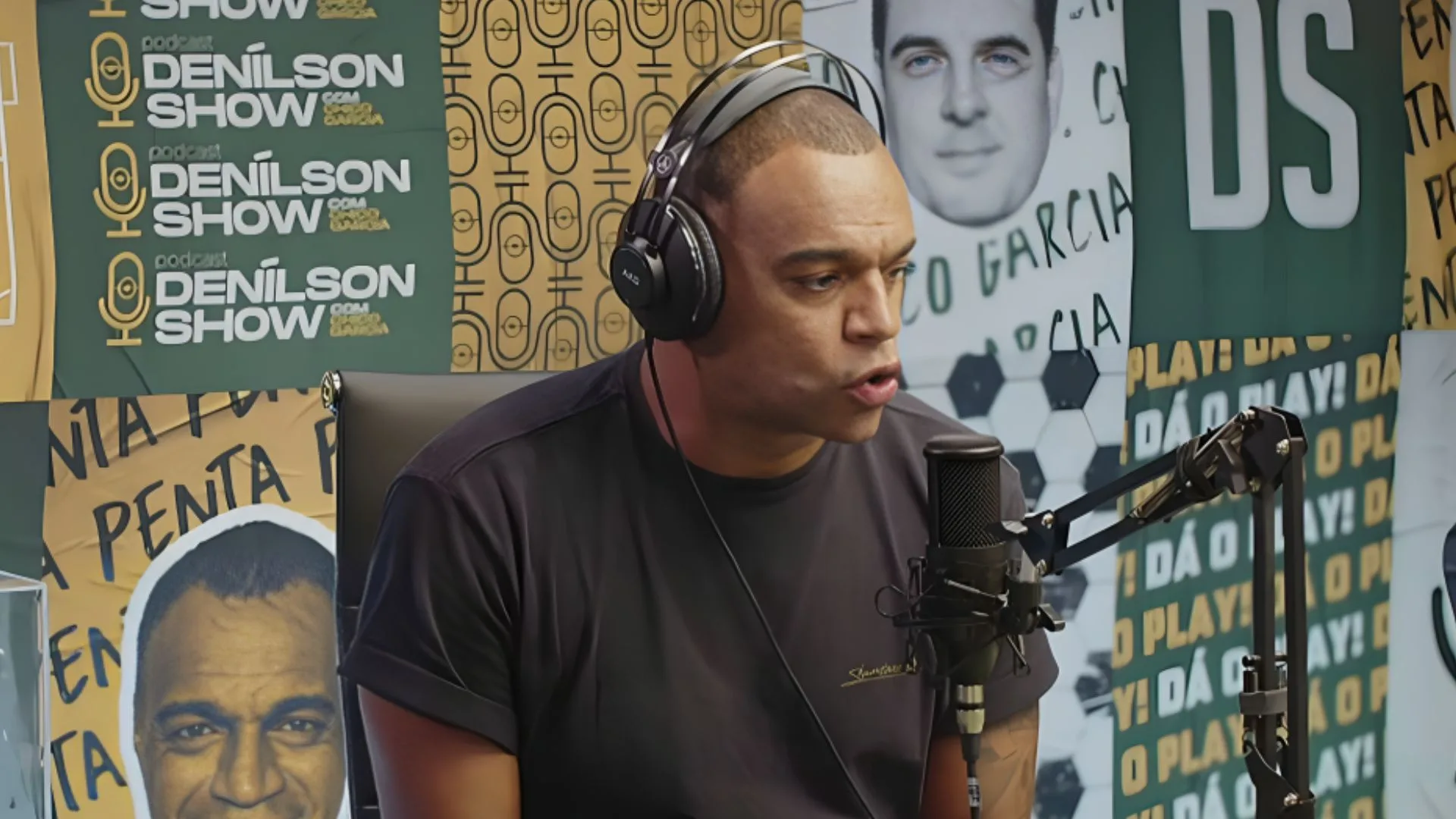 Denílson fica empolgado com atacante destaque do Brasil: “Que fase”