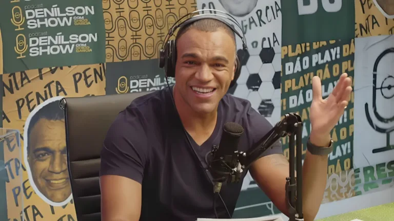 Denílson se empolga com atacante destaque no Brasil: “Tem que dar moral”