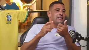 Diego Souza crava time chato no futebol brasileiro hoje: “Carne de pescoço”