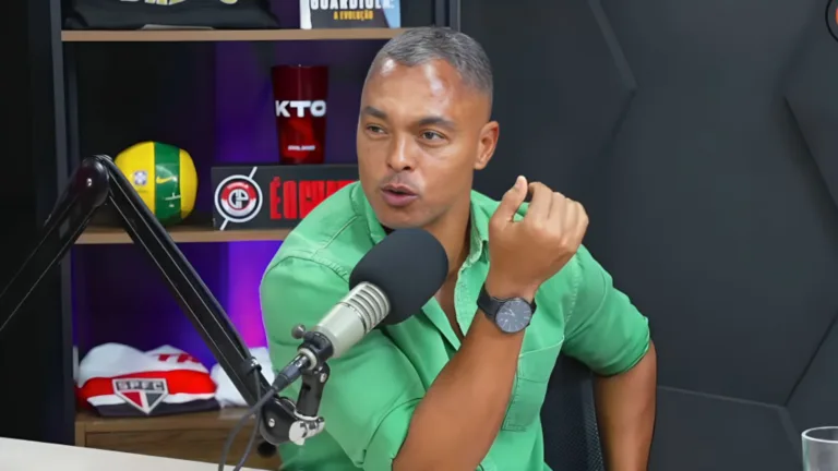 Dodô elege goleiro incomparável no futebol hoje: “Espetáculo”