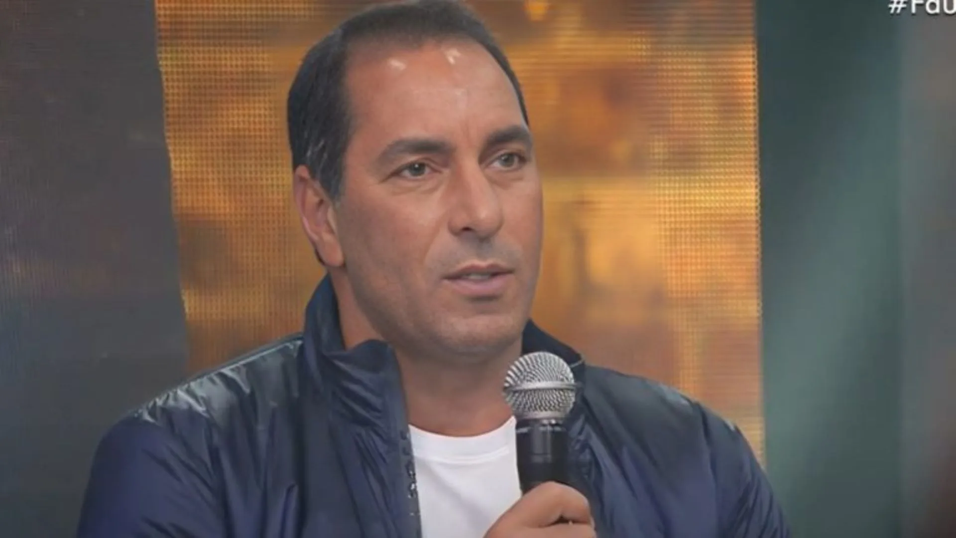 Edmundo aponta centroavante limitado no Brasil em 2025: “Mas é goleador” 